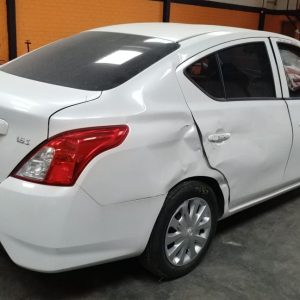 Nissan Versa 1.6 S 2017 marca auto peças pinhais