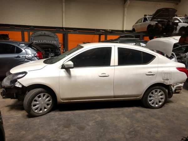 Versa-16-SV-2016-sucata-marca-auto-pecas-pinhais