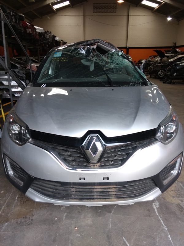 frente Renault Captur intense 1.6