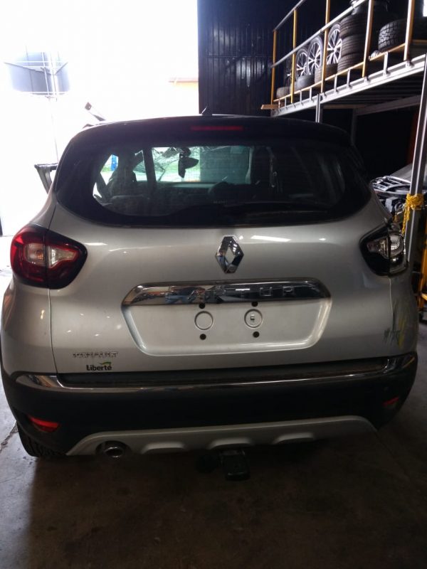 traseira Renault Captur intense 1.6